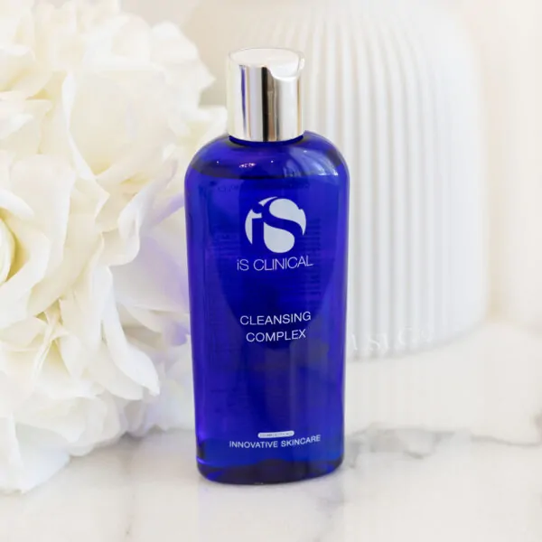 iS CLINICAL Cleansing Complex